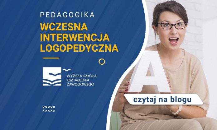 Praktykanta studiów podyplomowych online na kierunku logopedia ćwiczy wymowę liter z pacjentem