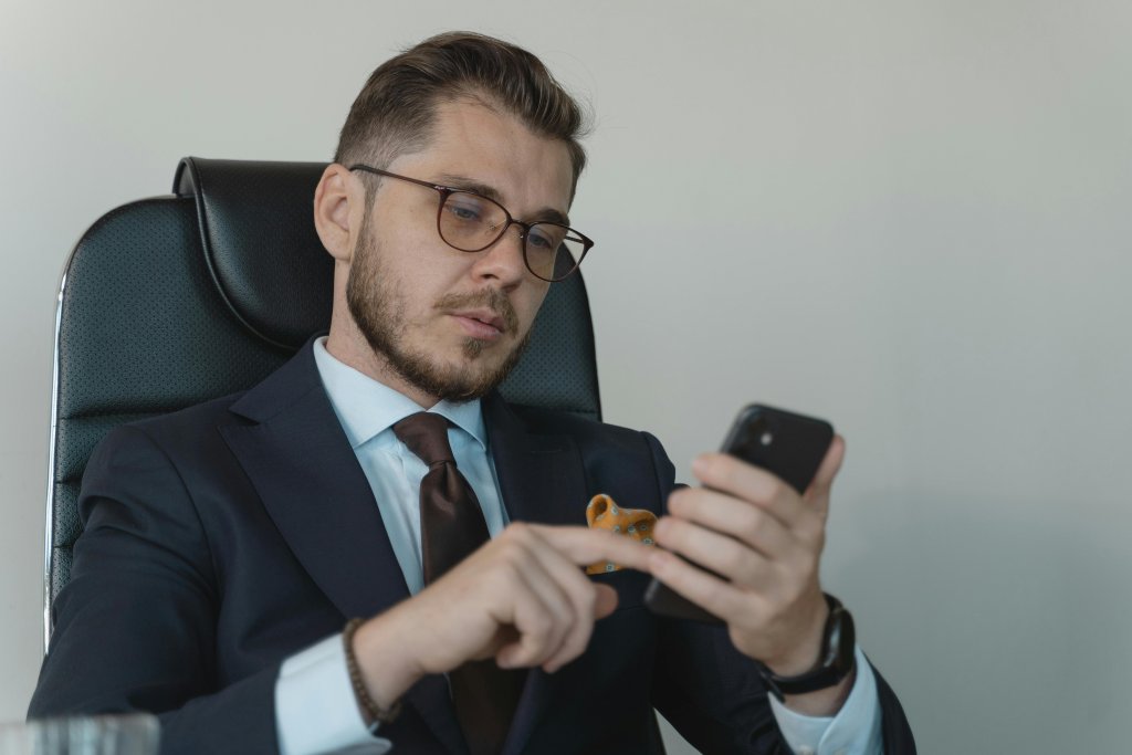 dyrektor banku zarobki