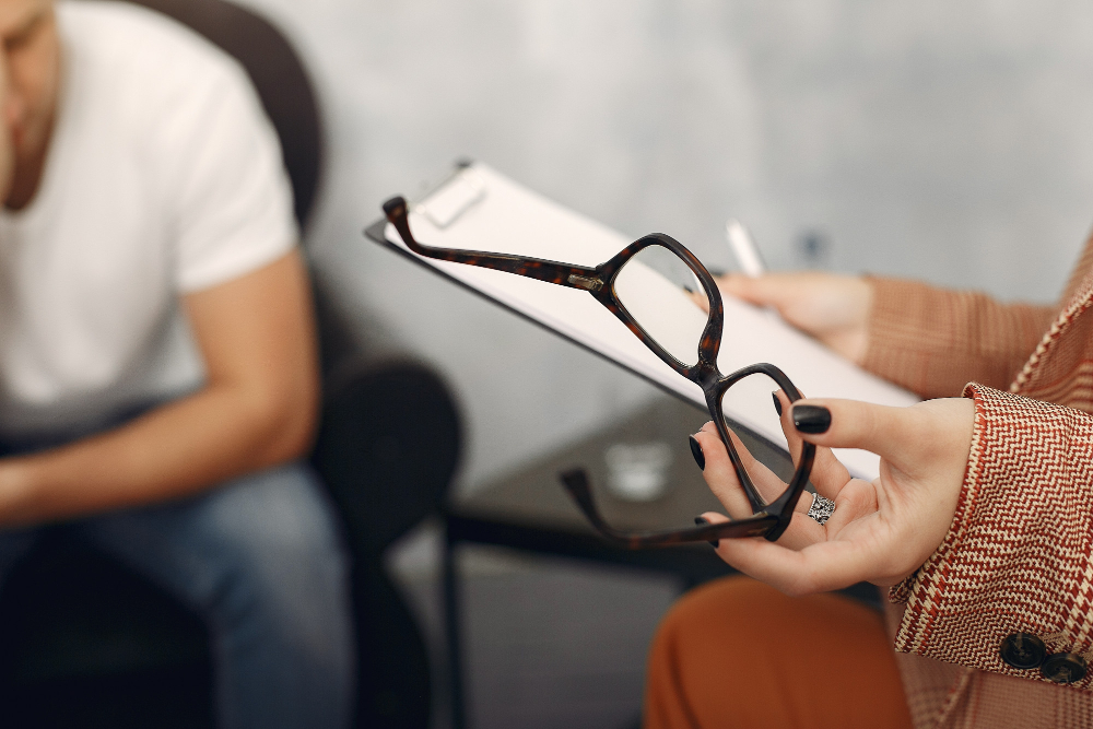 różnice psycholog a psychoterapeuta