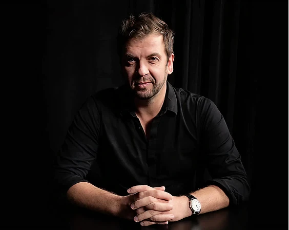 prof. dr hab. Piotr Chomczyński